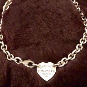 Please Return To Tiffany’s iconic heart necklace